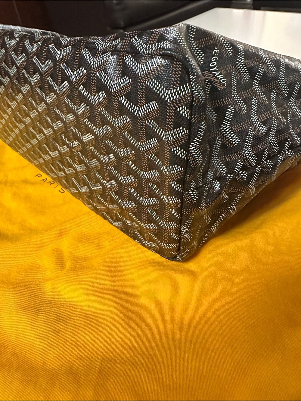 Authentic Goyard Black and Brown Tote with Wallet Pouch PM Noir - Picture 14 of 17